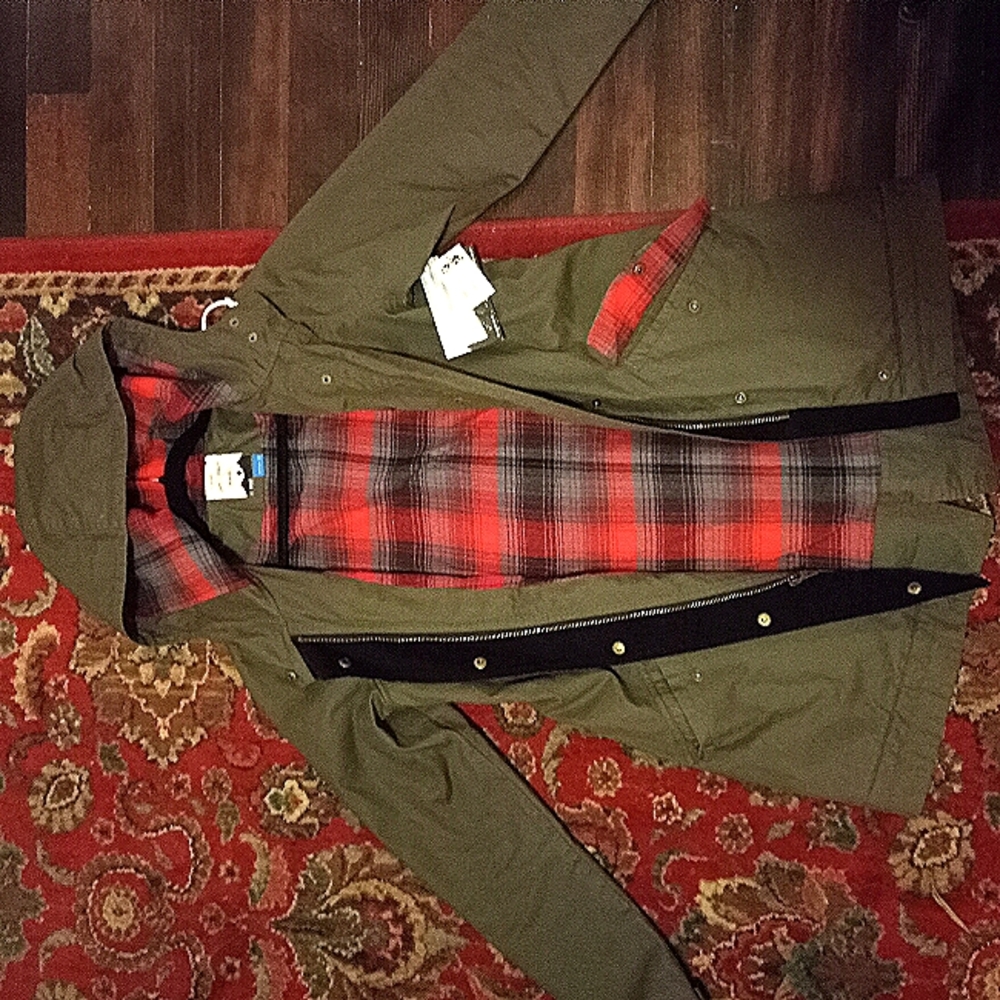 Kavu Sundowner Tarmac Waterproof Parka womens medium